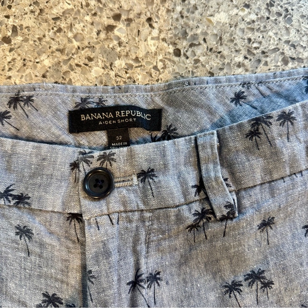 Banana Republic l Aiden Short l Size 32 - Picture 11 of 11